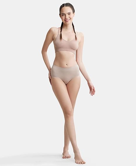 Jockey FE74 Women’s Wirefree Seamfree Nylon Bra – Full Coverage Cross-Back Beginners Fit, Mocha M